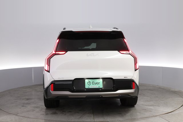 2024 Kia EV9 — photo 12 of 22