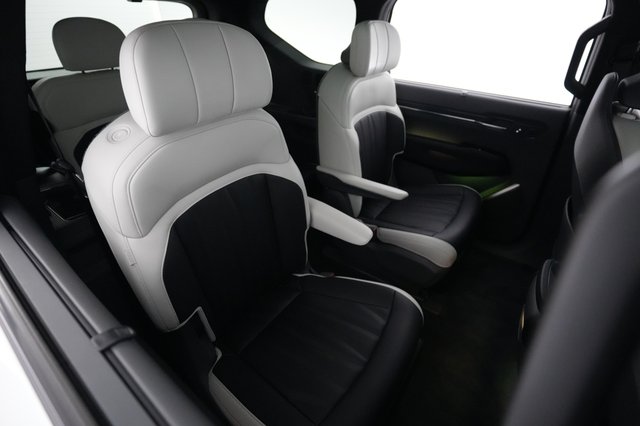 2024 Kia EV9 — photo 4 of 22