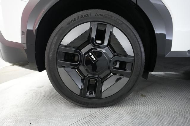 2024 Kia EV9 — photo 7 of 22