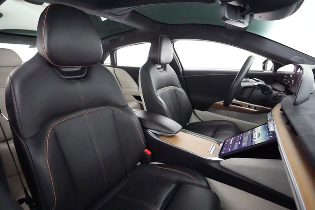 2023 Lucid Air — photo 18 of 24