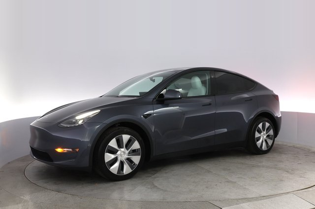 2023 Tesla Model Y — photo 14 of 21