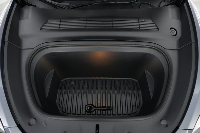 2023 Tesla Model Y — photo 20 of 21