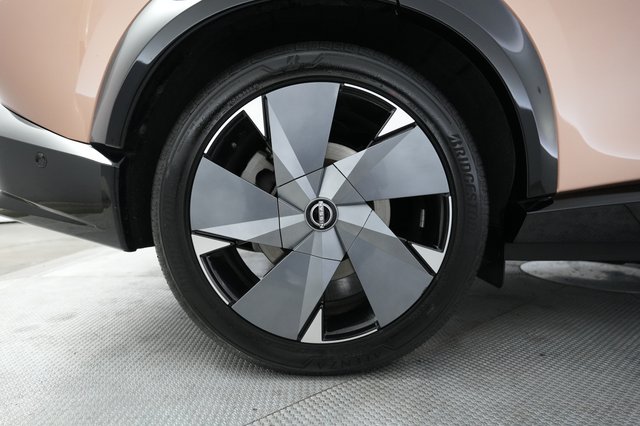 2023 Nissan Ariya — photo 16 of 23