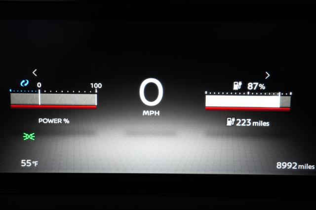 2023 Nissan Ariya — photo 5 of 23