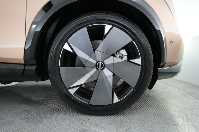 2023 Nissan Ariya — photo 15 of 23