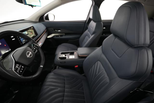 2023 Nissan Ariya — photo 3 of 23