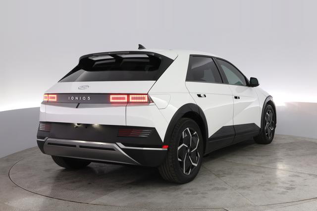 2023 Hyundai IONIQ 5 — photo 2 of 20