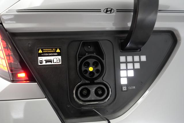 2023 Hyundai IONIQ 5 — photo 8 of 20