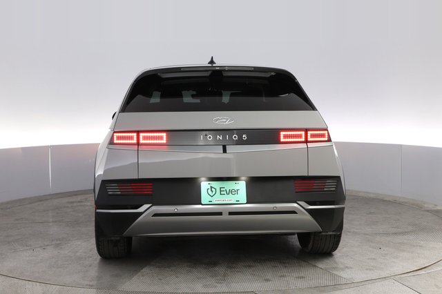 2023 Hyundai IONIQ 5 — photo 12 of 20