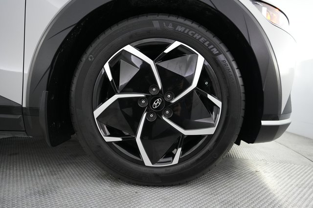 2023 Hyundai IONIQ 5 — photo 15 of 20