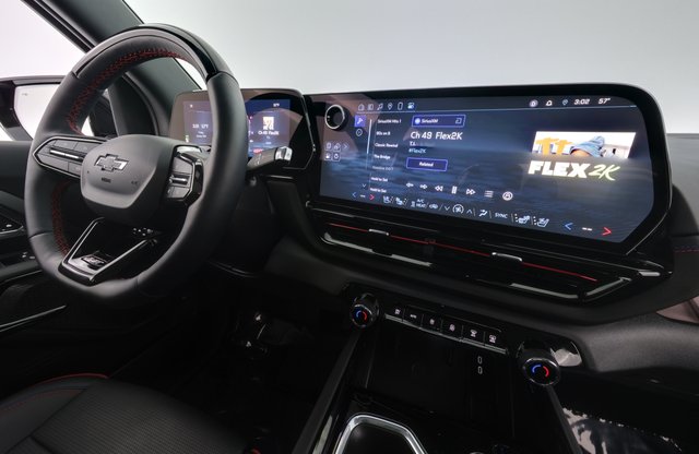 2024 Chevrolet Silverado EV — photo 14 of 18