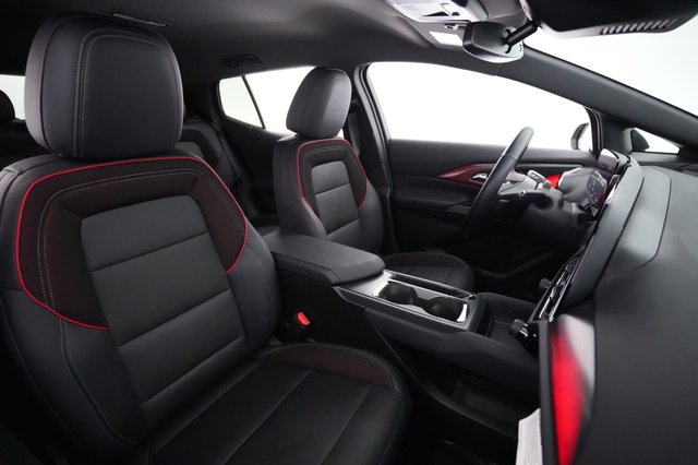 2024 Chevrolet Equinox EV — photo 19 of 21