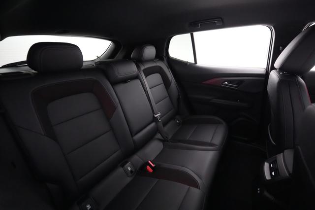 2024 Chevrolet Equinox EV — photo 4 of 21