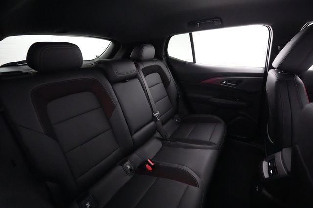 2024 Chevrolet Equinox EV — photo 4 of 21