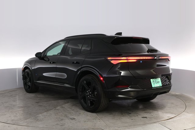 2024 Chevrolet Equinox EV — photo 13 of 21