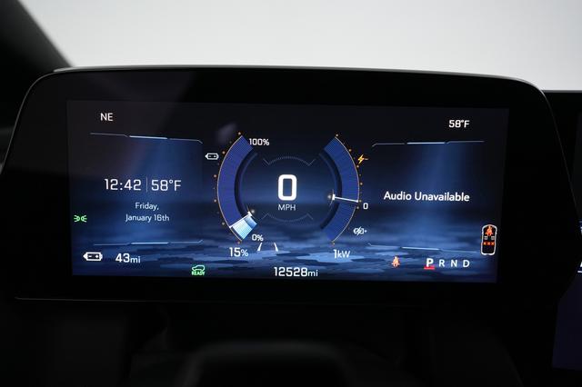 2024 Chevrolet Equinox EV — photo 5 of 21