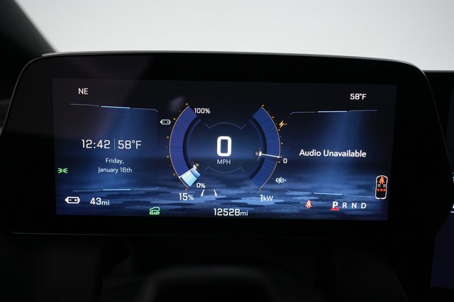 2024 Chevrolet Equinox EV — photo 5 of 21