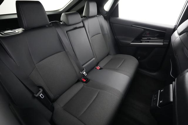 2024 Toyota bZ4X — photo 4 of 23