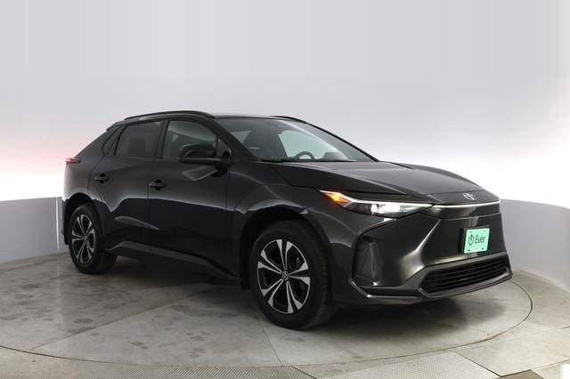 2024 Toyota bZ4X — photo 10 of 23