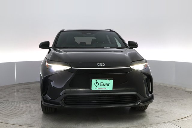 2024 Toyota bZ4X — photo 9 of 23