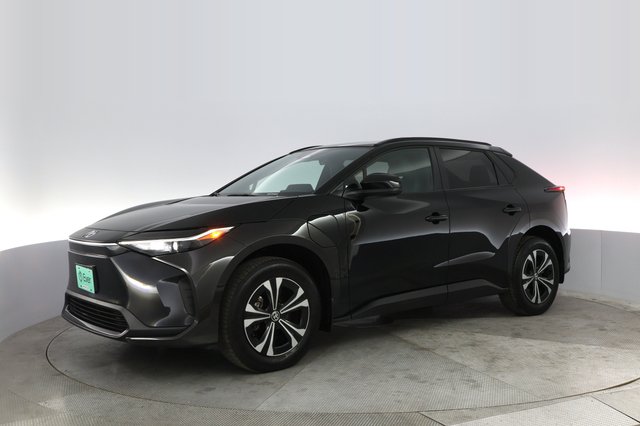 2024 Toyota bZ4X — photo 14 of 23
