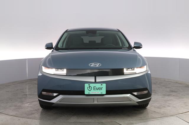2024 Hyundai IONIQ 5 — photo 9 of 20