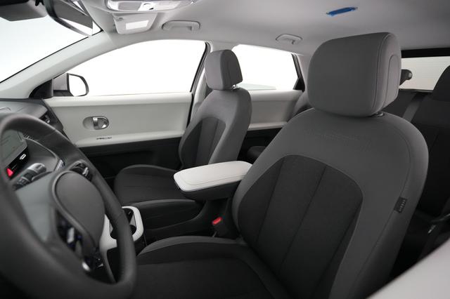 2024 Hyundai IONIQ 5 — photo 3 of 24