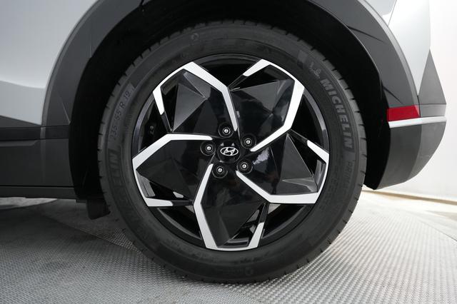 2024 Hyundai IONIQ 5 — photo 7 of 24