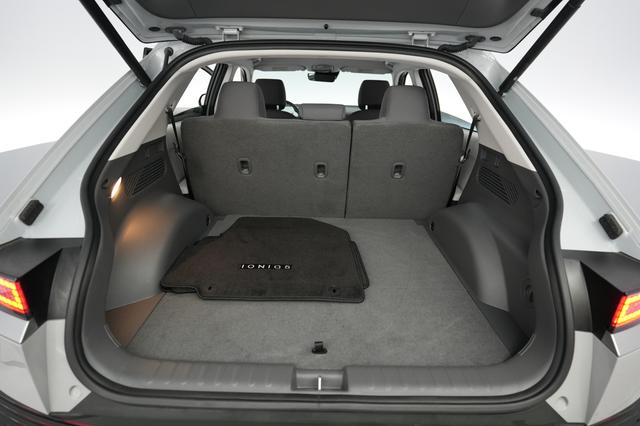 2024 Hyundai IONIQ 5 — photo 6 of 24