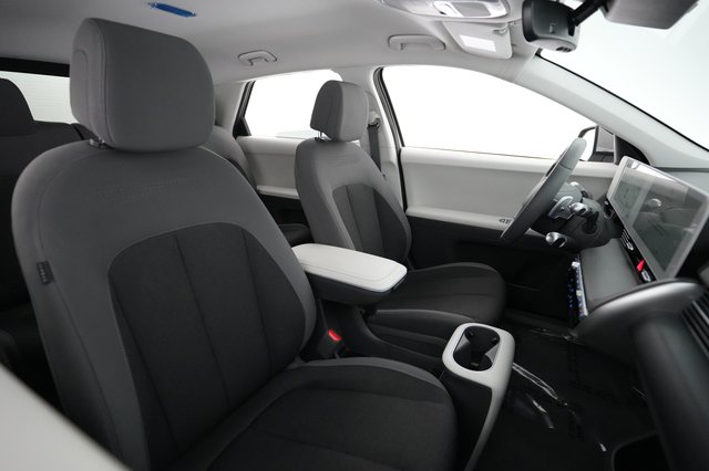 2024 Hyundai IONIQ 5 — photo 18 of 24