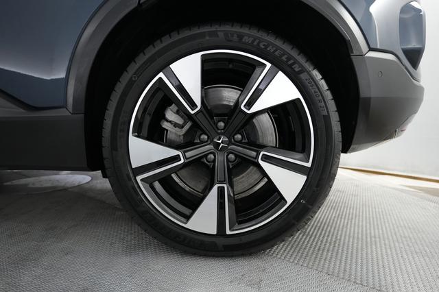 2025 Polestar 3 — photo 7 of 20