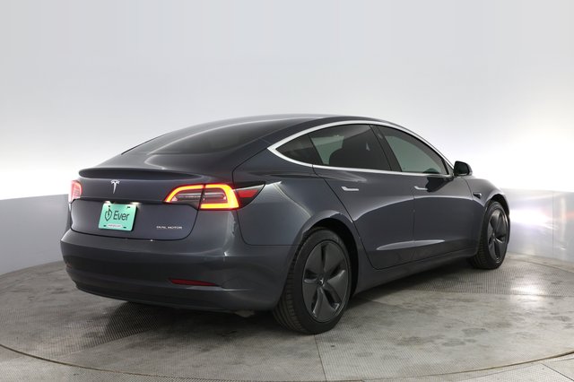 2020 Tesla Model 3 — photo 2 of 24