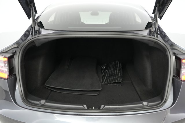 2020 Tesla Model 3 — photo 6 of 24