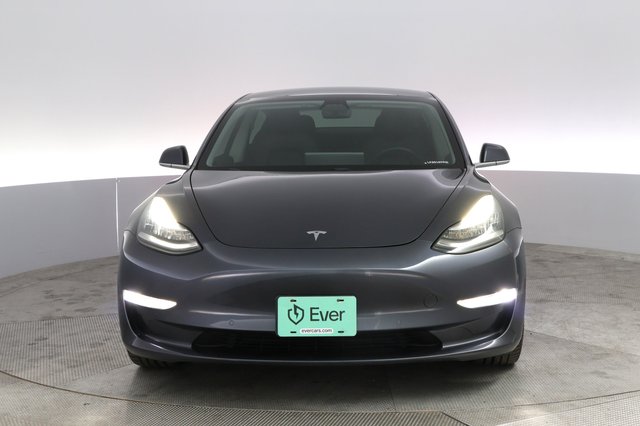 2020 Tesla Model 3 — photo 9 of 24