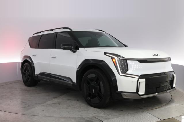 2024 Kia EV9 — photo 10 of 24
