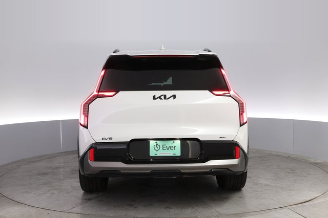 2024 Kia EV9 — photo 12 of 24