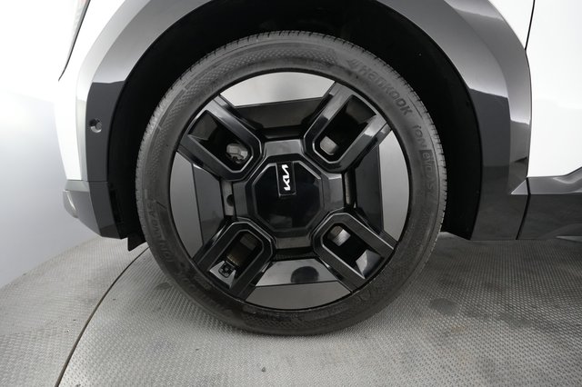 2024 Kia EV9 — photo 15 of 24