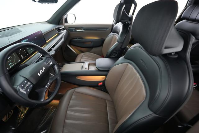 2024 Kia EV9 — photo 3 of 24