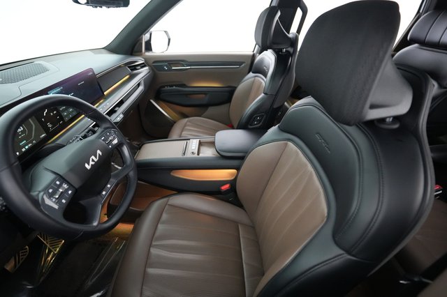 2024 Kia EV9 — photo 3 of 24