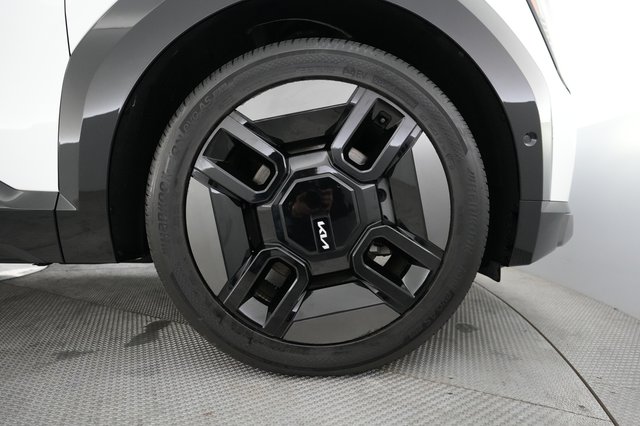 2024 Kia EV9 — photo 17 of 24