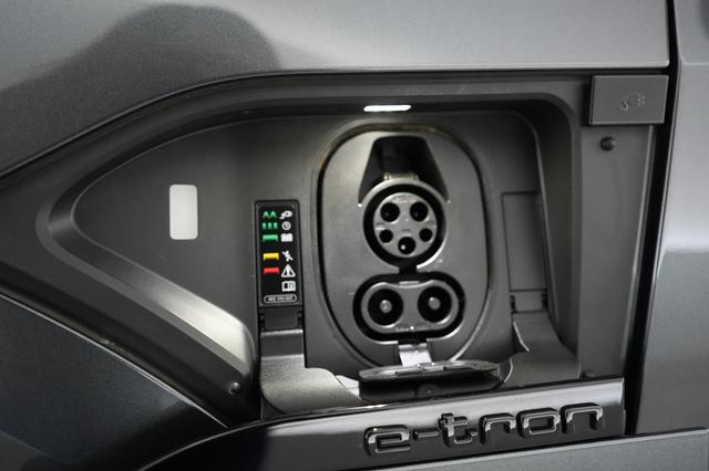 2024 Audi Q8 e-tron Sportback — photo 8 of 20