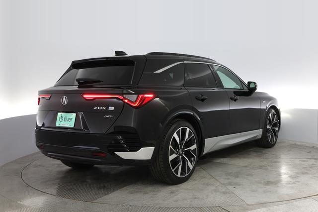 2024 Acura ZDX — photo 2 of 20