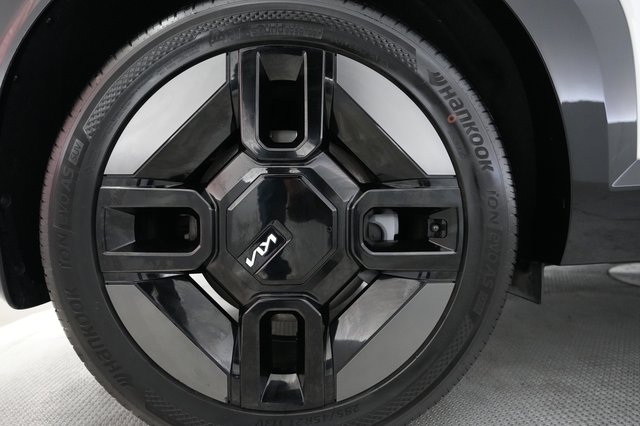 2025 Kia EV9 — photo 7 of 22