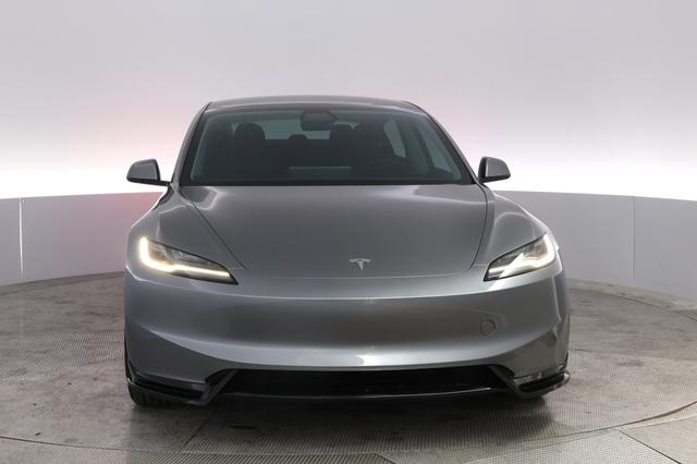 2025 Tesla Model 3 — photo 9 of 21