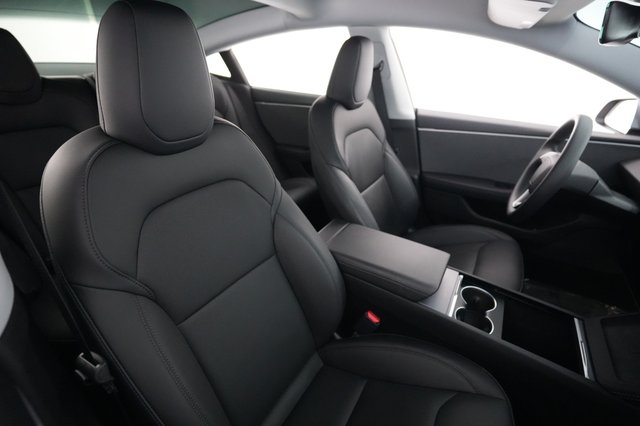 2025 Tesla Model 3 — photo 18 of 21