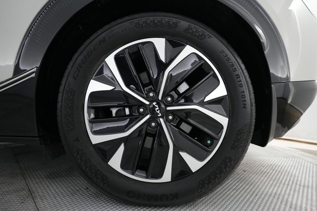 2023 Kia EV6 — photo 16 of 21