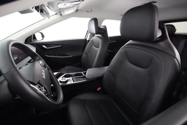 2023 Kia EV6 — photo 3 of 21