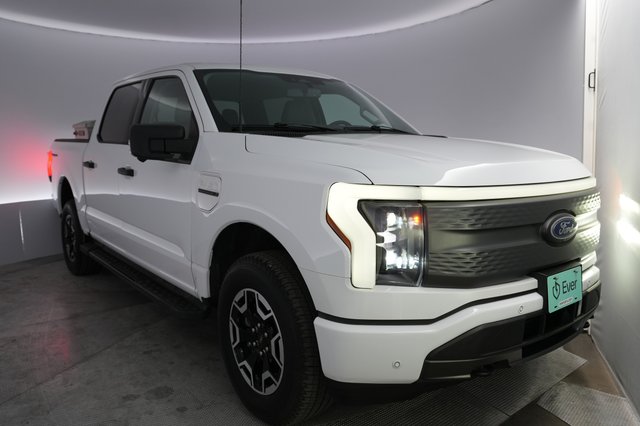 2023 Ford F-150 Lightning — VIN 1FTVW1EL9PWG19863