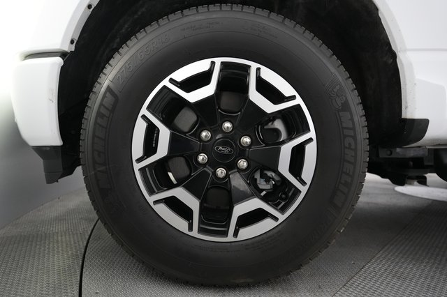 2023 Ford F-150 Lightning — photo 7 of 16
