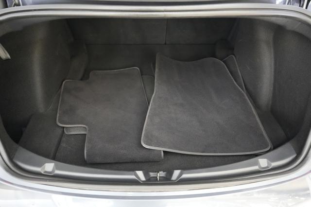 2023 Tesla Model 3 — photo 6 of 21
